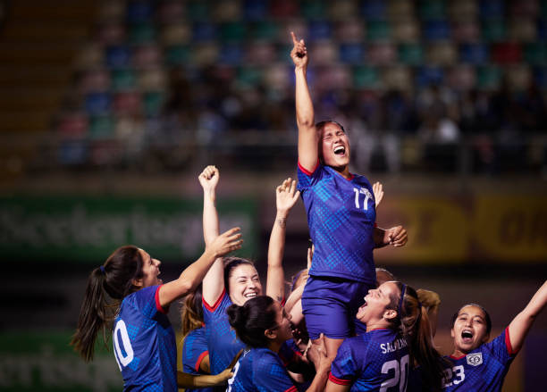 即将与加拿 即将与加拿