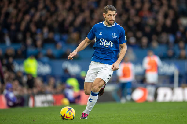 更是足球世 更是足球世